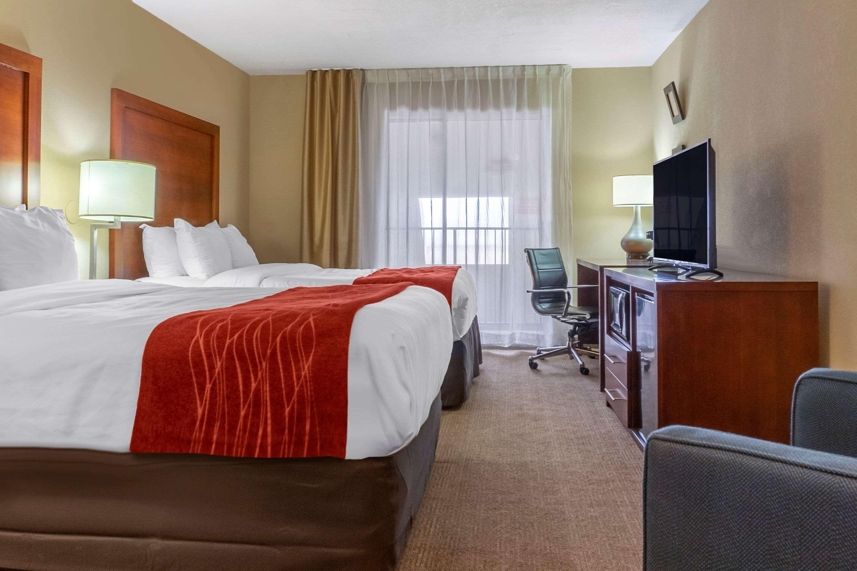 Comfort Inn Albuquerque Airport Exterior photo